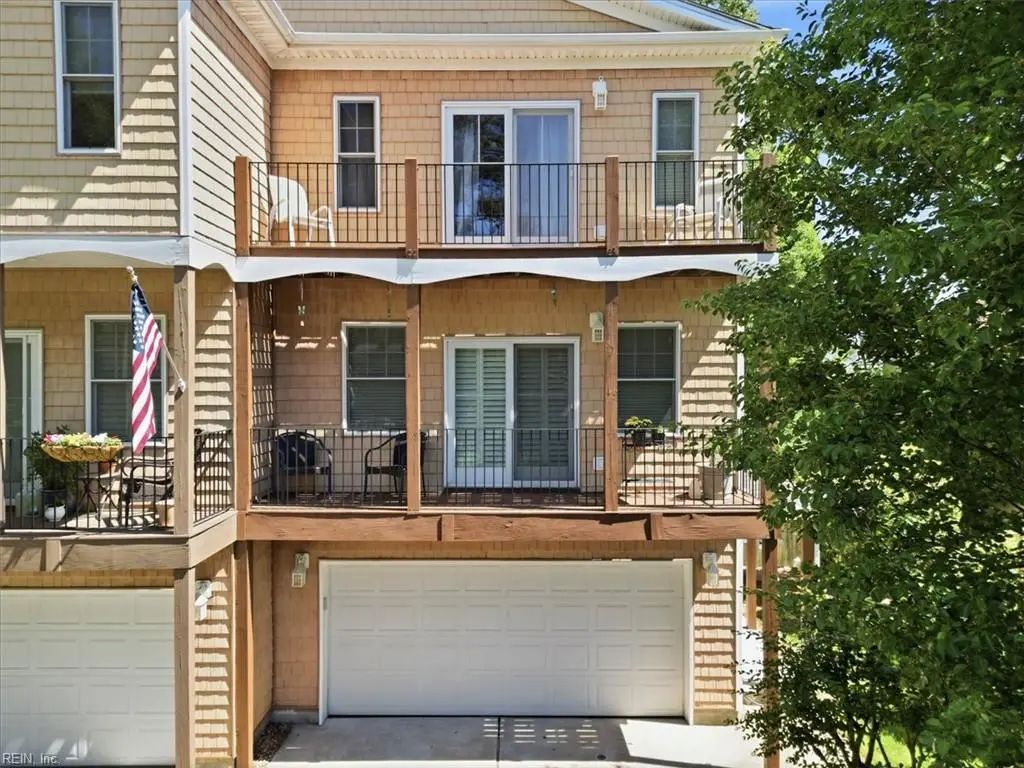4620 Lake Dr, Virginia Beach