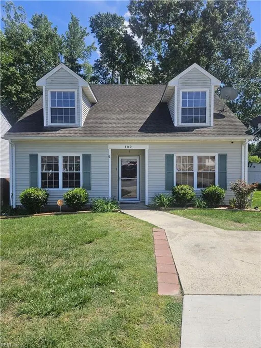 102 Elmington Way, Suffolk