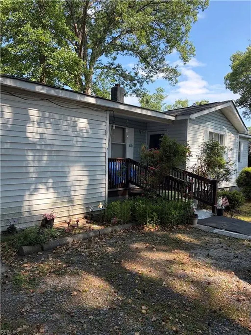 1506 Winter Rd, Virginia Beach