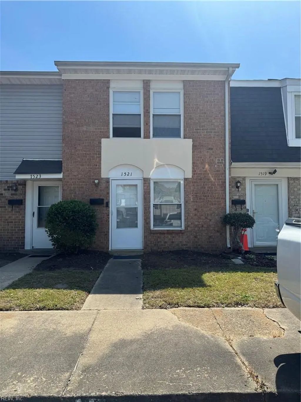 1521 Darren Cir, Portsmouth