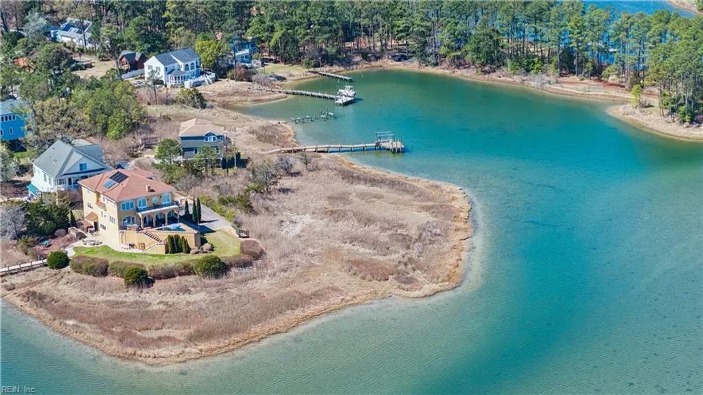 Par E Barbara Ln, Poquoson
