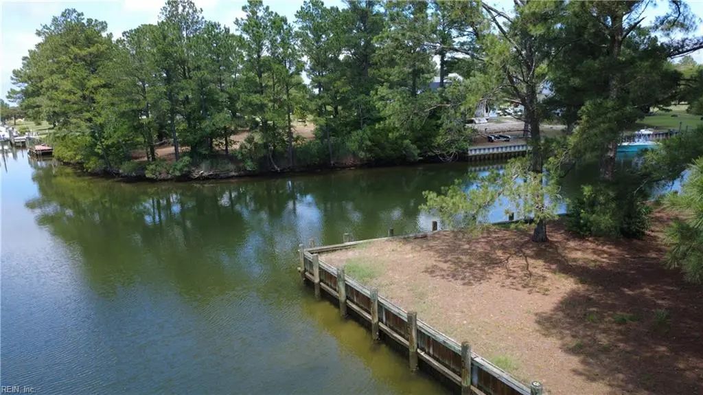 1 Black Mallard Way, Accomack County