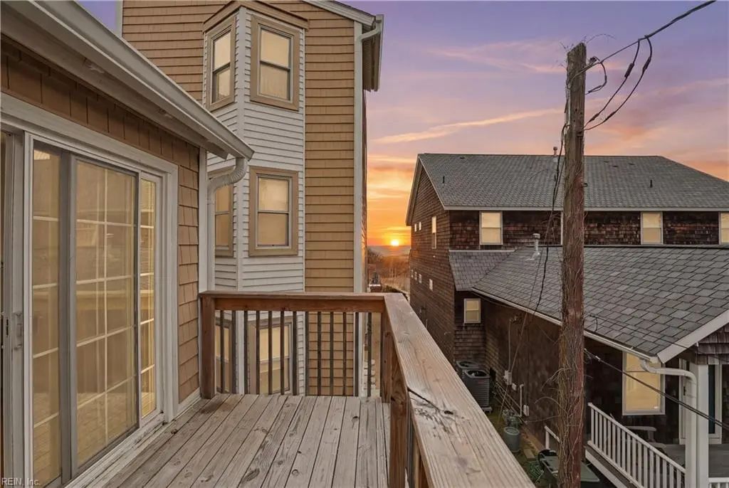 1634 E Ocean View Ave, Norfolk