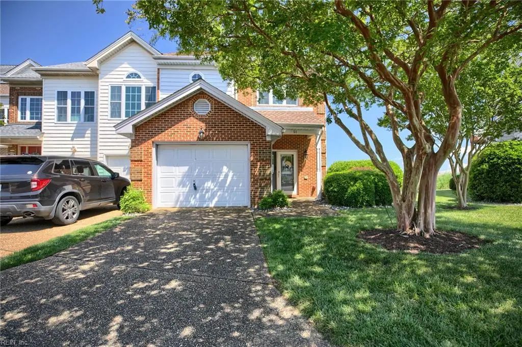 51 Mizzen Cir, Hampton