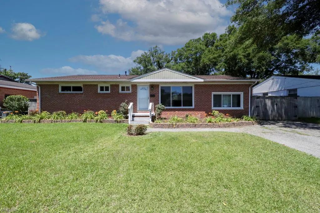 8033 Tarpon Pl, Norfolk