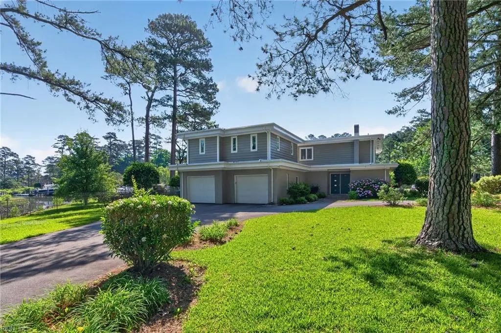 800 Oriole Dr, Virginia Beach