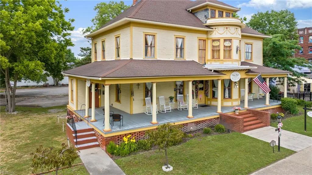 104 W Main St, Elizabeth City