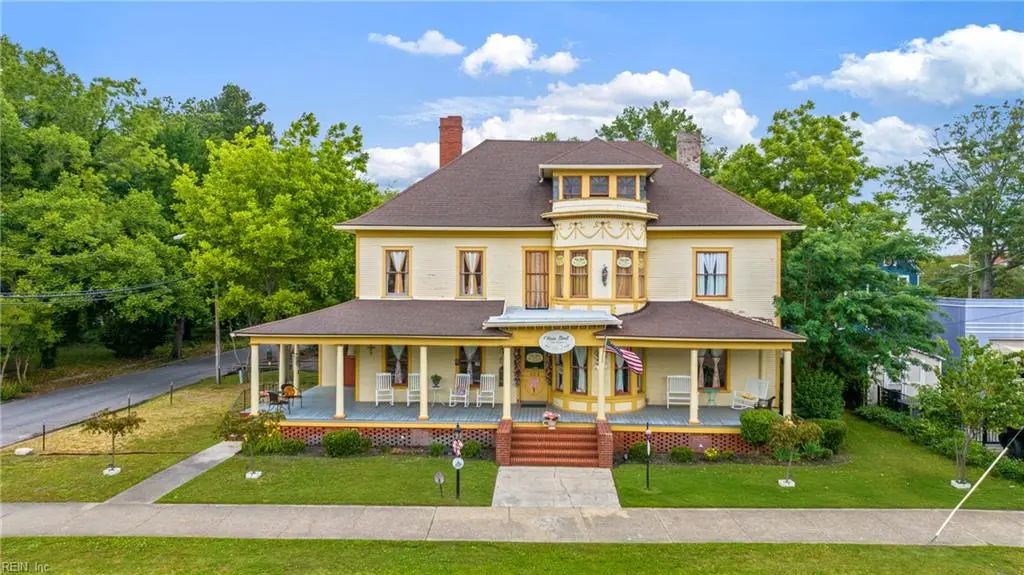 104 W Main St, Elizabeth City