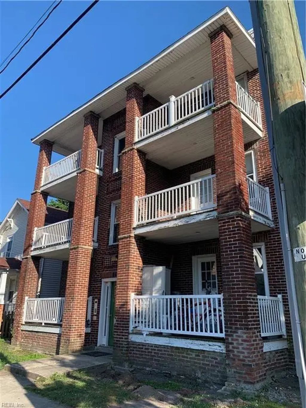 869 W 35th St, Norfolk
