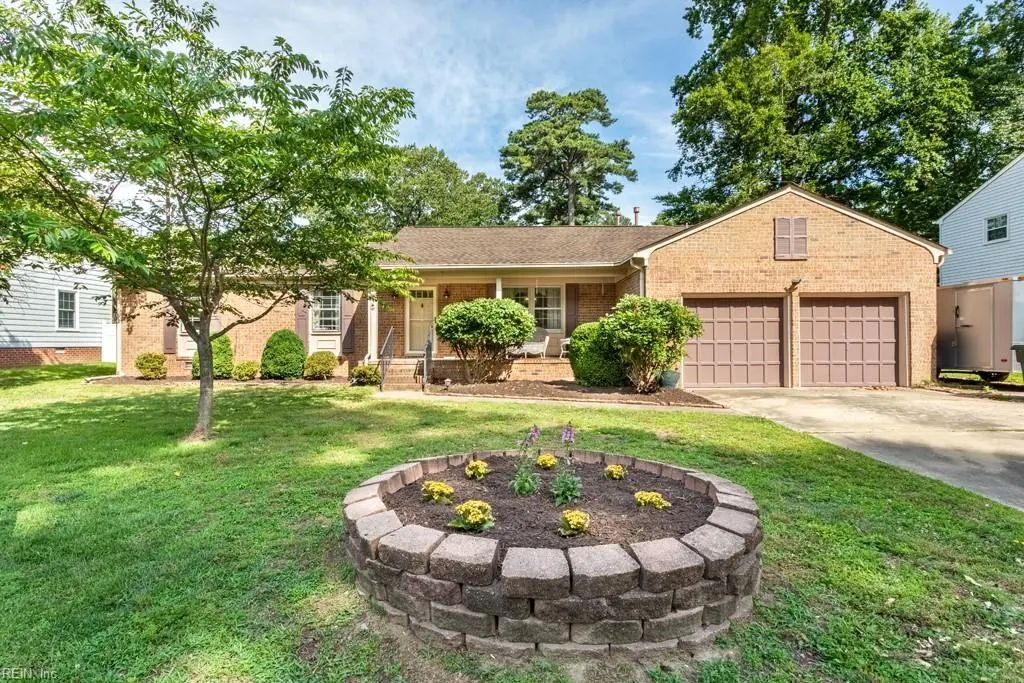 87 Waterview Dr, Newport News