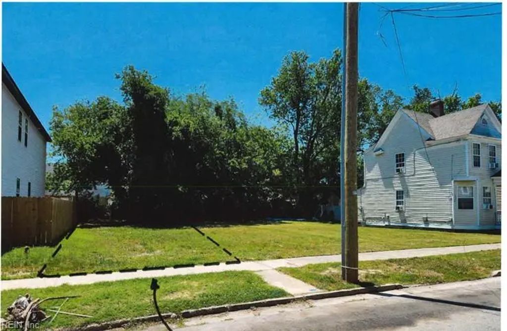1038 23rd St, Newport News