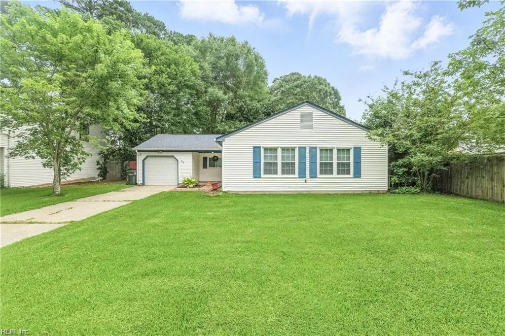 75 Sanlun Lakes Dr, Hampton