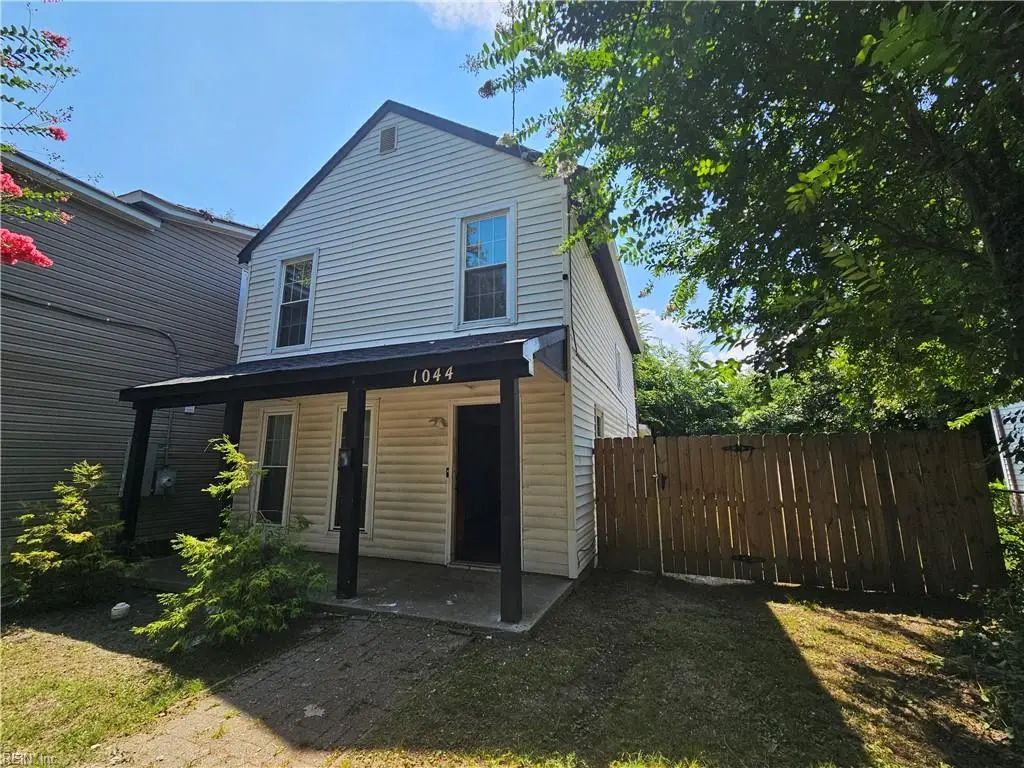 1044 26th St, Newport News