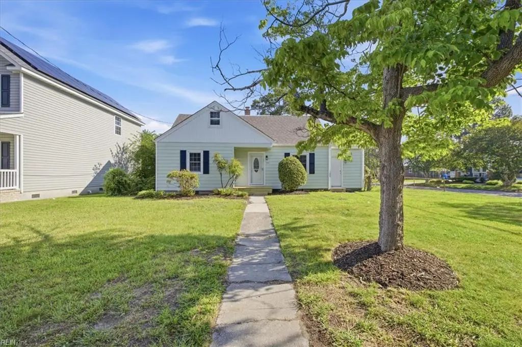 542 Hyde Park Rd, Norfolk