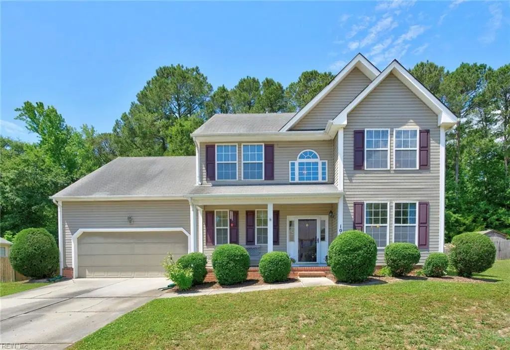 1019 English Oak Dr, Suffolk