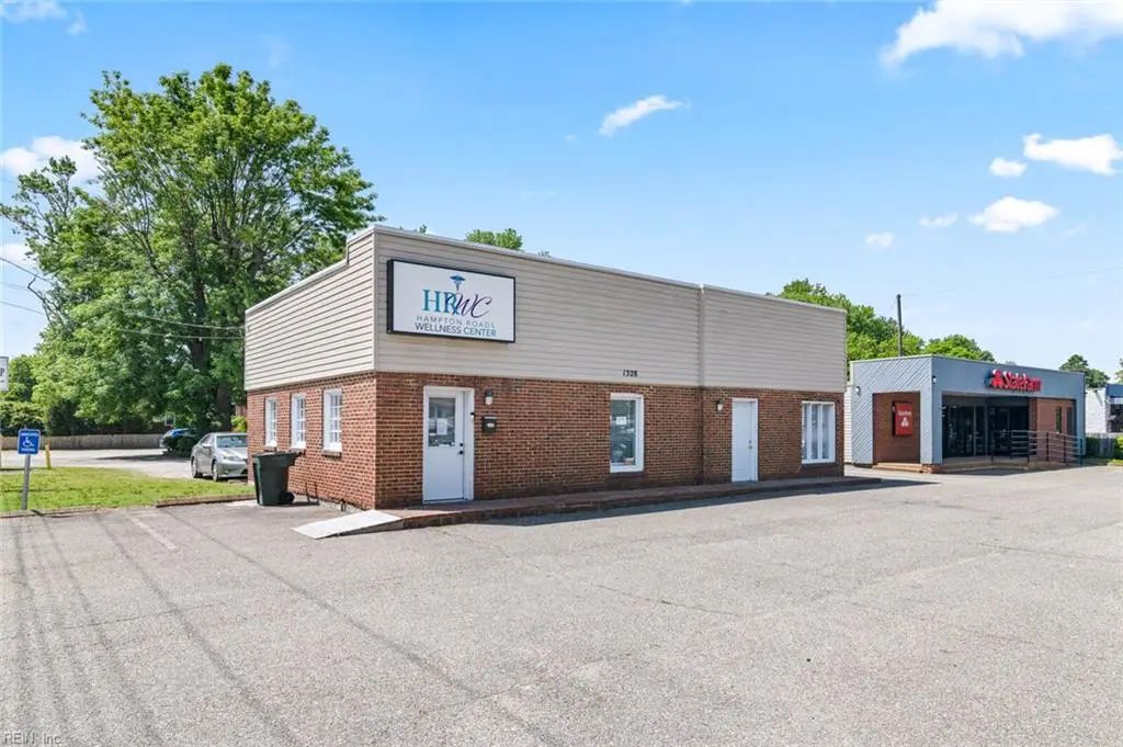 1328 E Pembroke Ave, Hampton