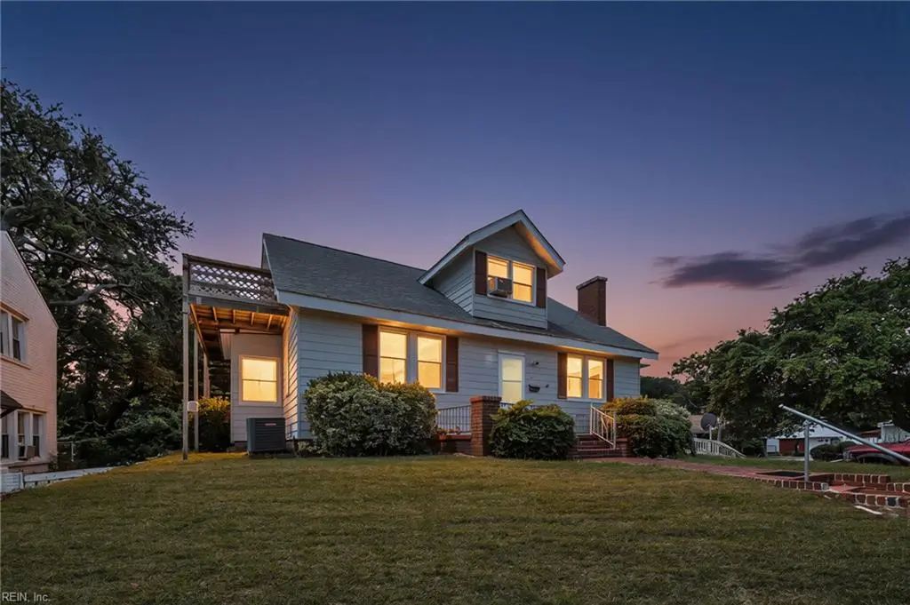 1607 E Ocean View Ave, Norfolk