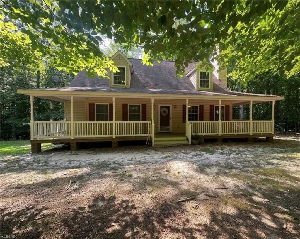 8811 Chipsin Path, Gloucester County