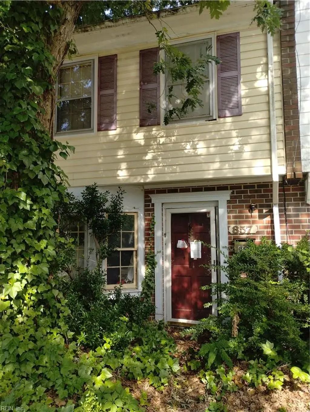 857 Windom Pl, Virginia Beach