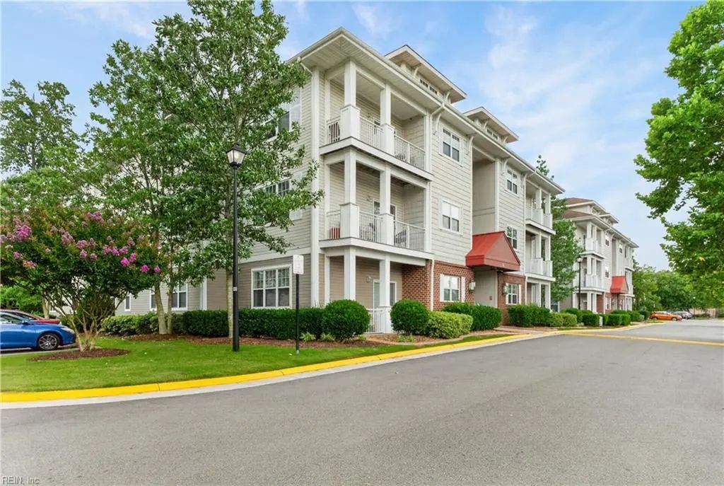 912 Southmoor Dr, Virginia Beach