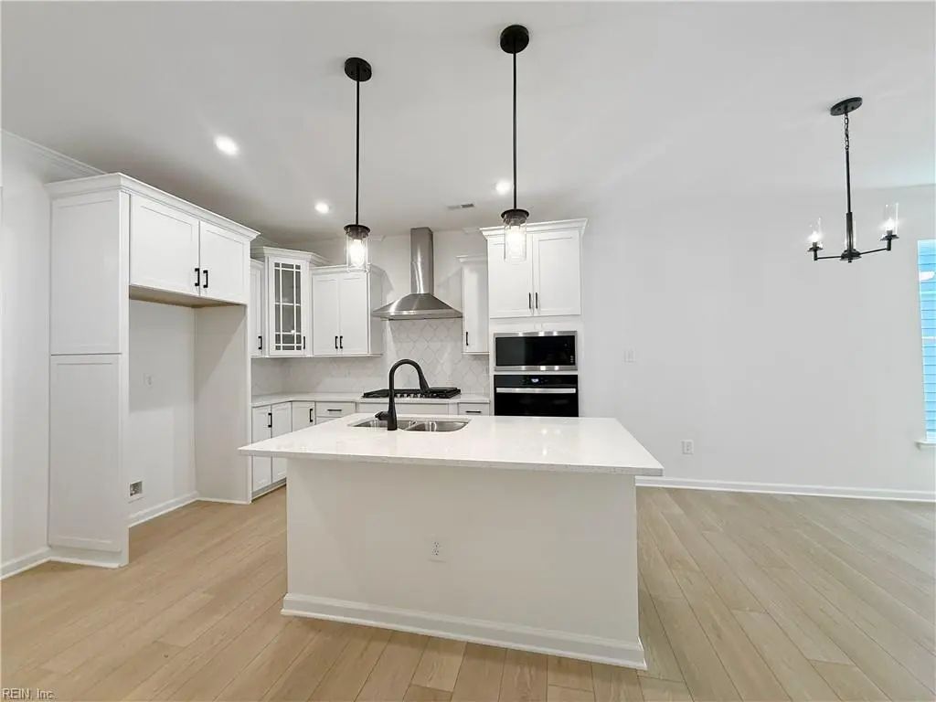 1531 Waltham Ln, Newport News