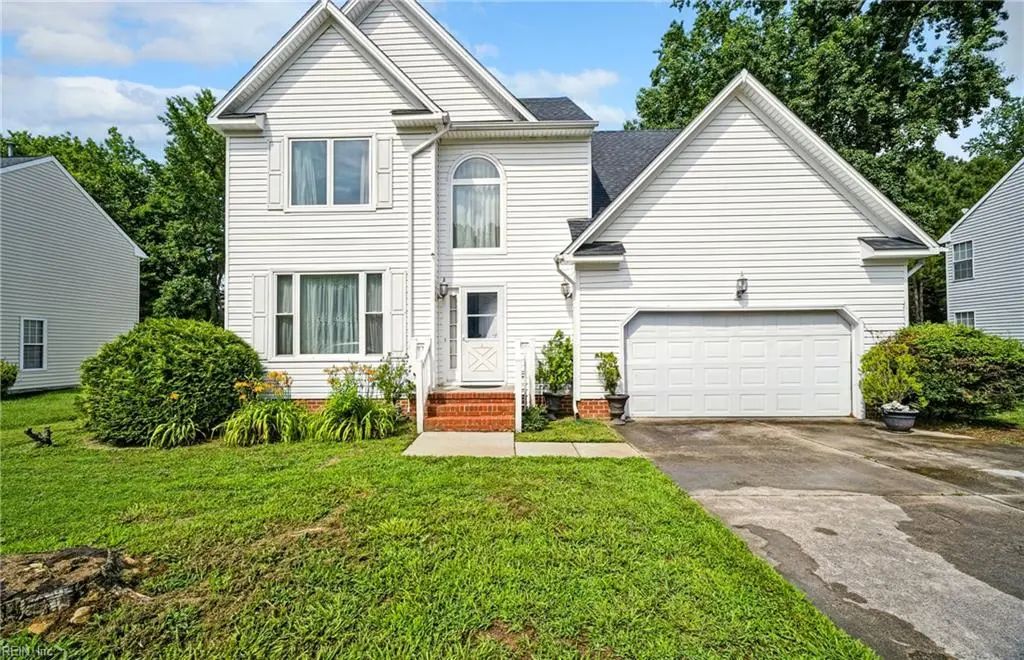 308 Peachwood Ct, Suffolk