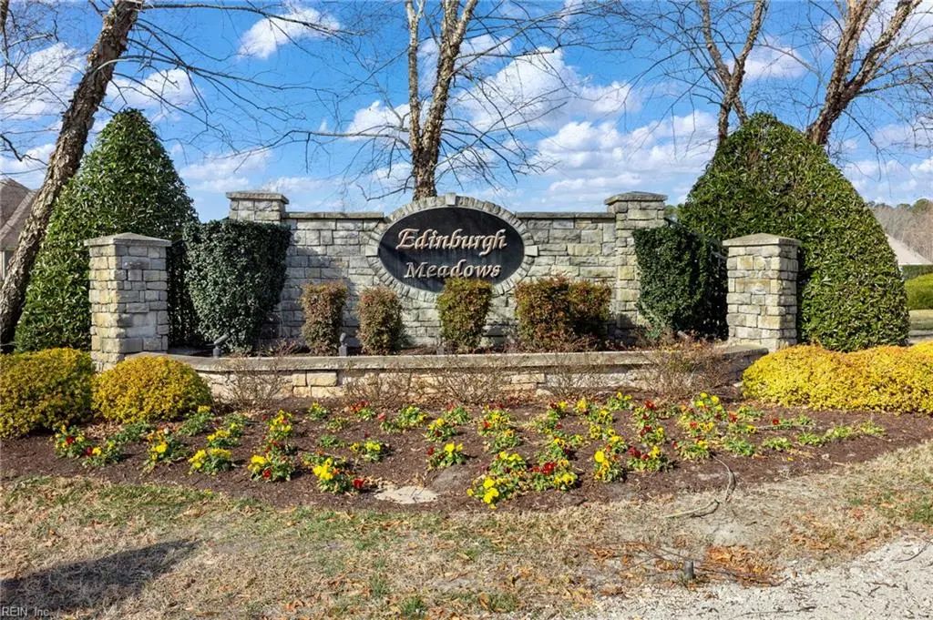 341 Scone Castle Loop, Chesapeake