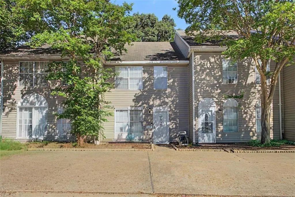 423 Eureka Loop, Newport News