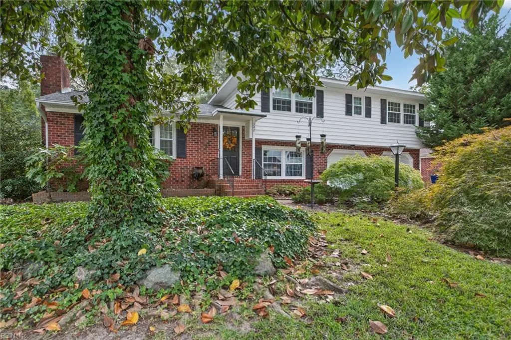 742 Jouett Dr, Newport News