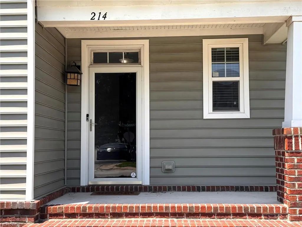 214 Harmony Dr, Portsmouth