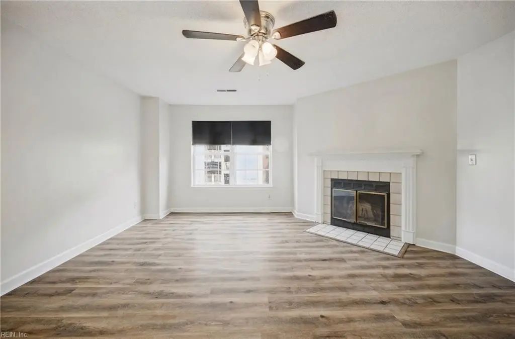410 Delaware Ave, Norfolk