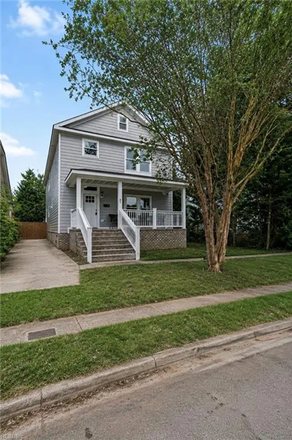 67 Elm Ave, Portsmouth