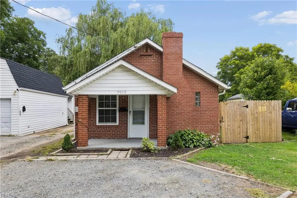 5909 Old Ave, Newport News
