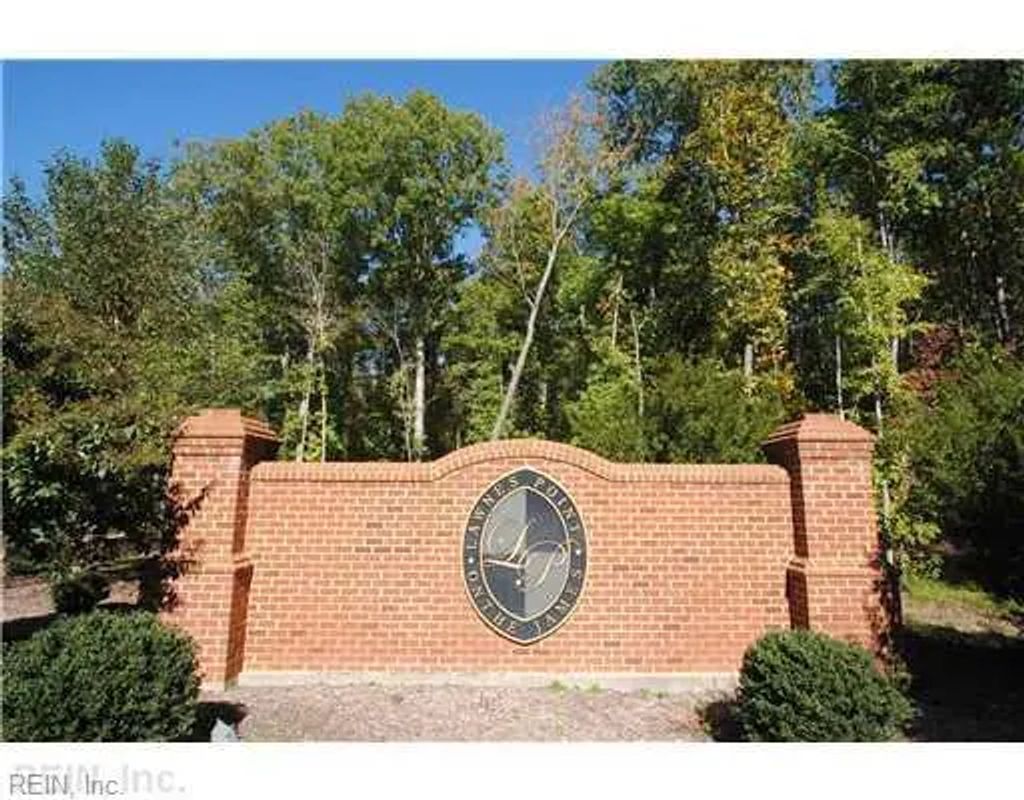 14371 Hardys Pl, Isle of Wight County