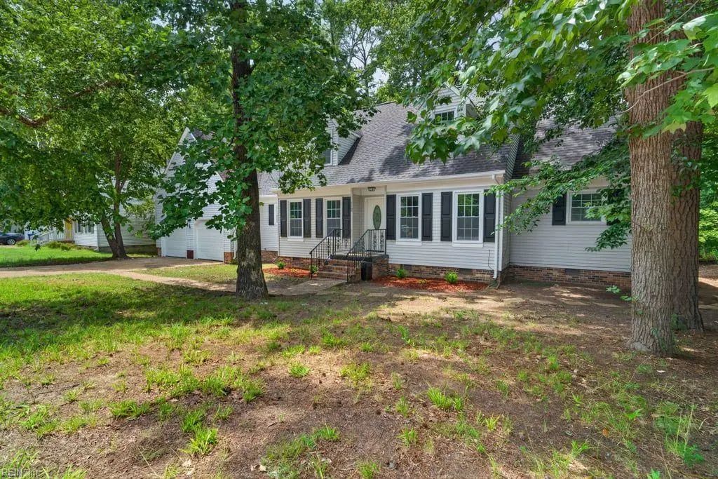 112 W Rexford Dr, Newport News