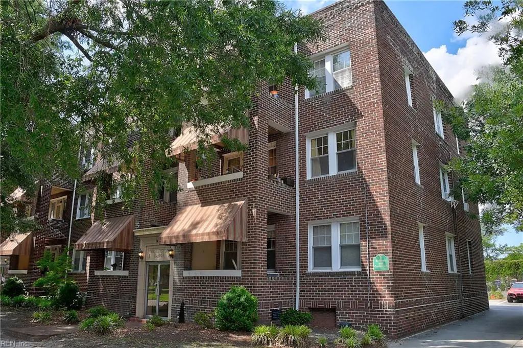 742 Washington Park, Norfolk