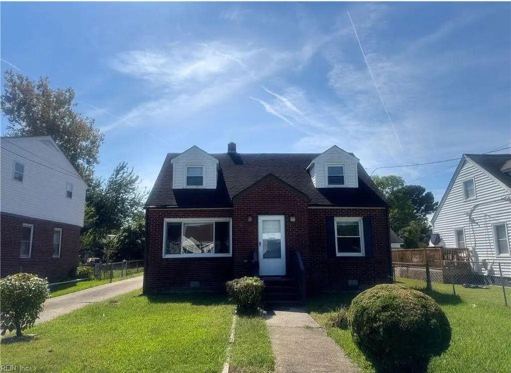 635 Newport News Ave, Hampton