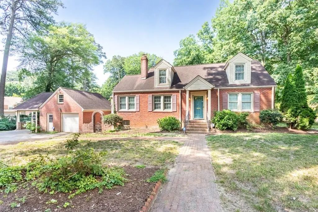23 White Oak Dr, Newport News