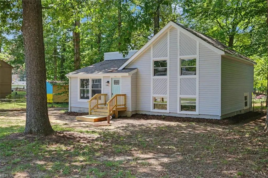 87 Stanley Dr, Newport News