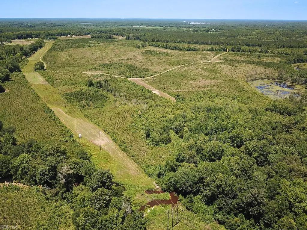 229 Ac Moores Ferry Rd, Emporia