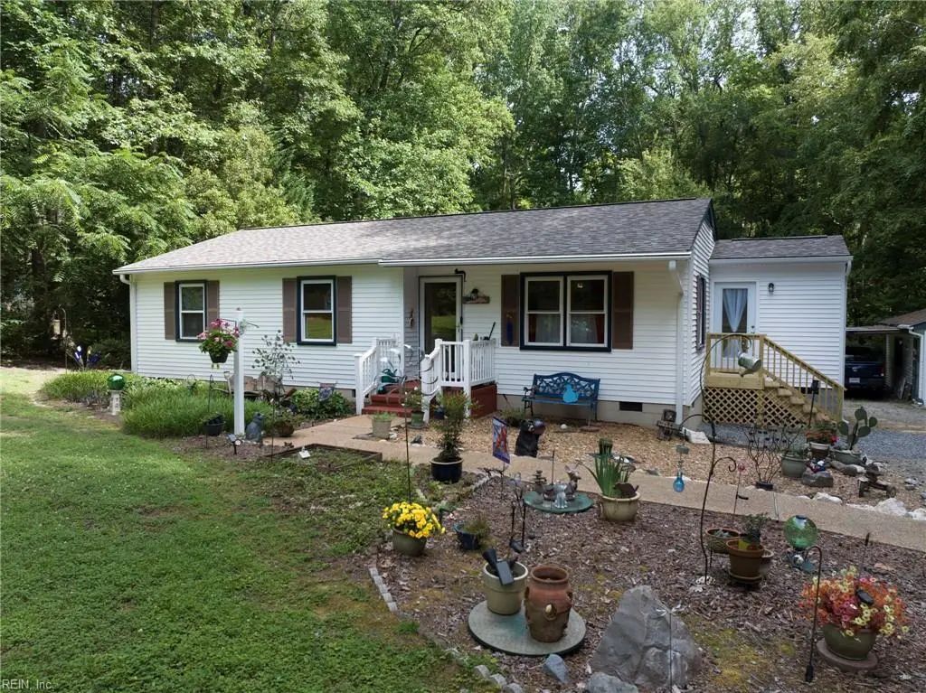 6394 Meadow Dr, Gloucester County