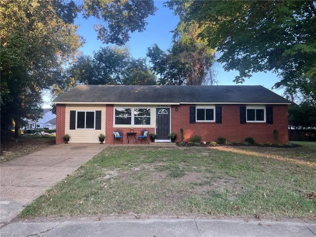121 Duval Ct, Hampton