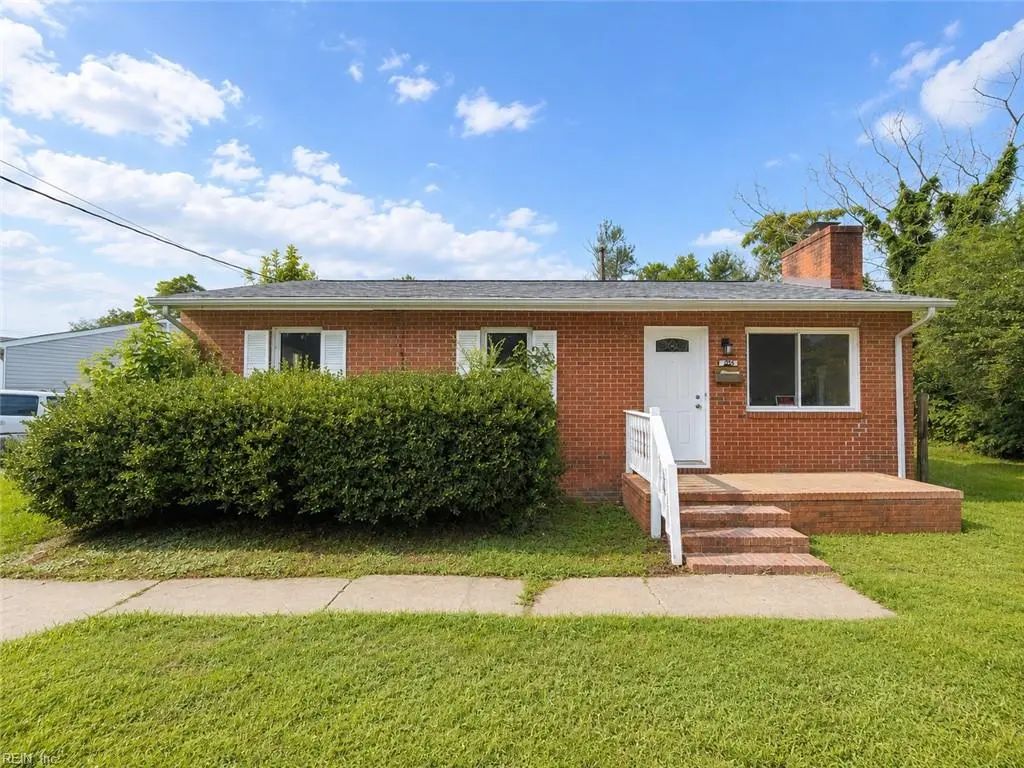 405 Institute Dr, Hampton