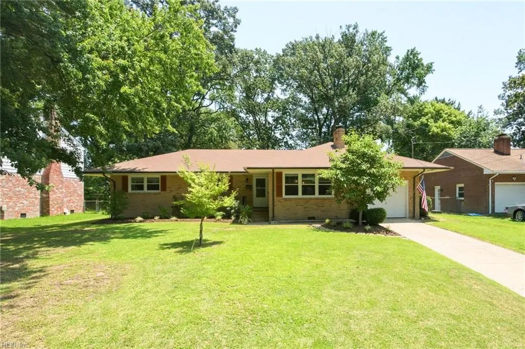 7 Indian Springs Dr, Newport News