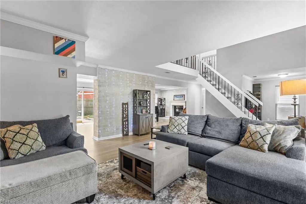 4021 Foxwood Dr, Virginia Beach
