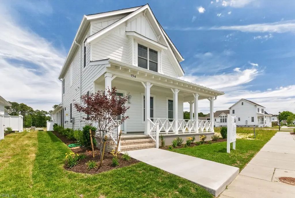 154 Muirfield Dr, Northampton County