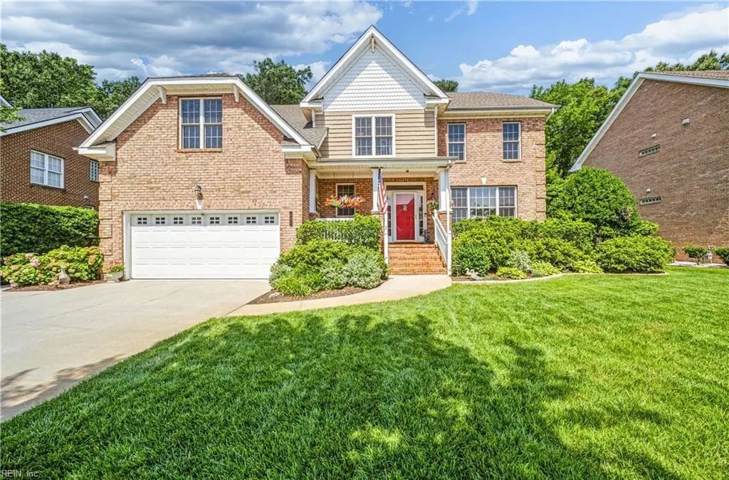 581 Hunts Pointe Dr, Virginia Beach