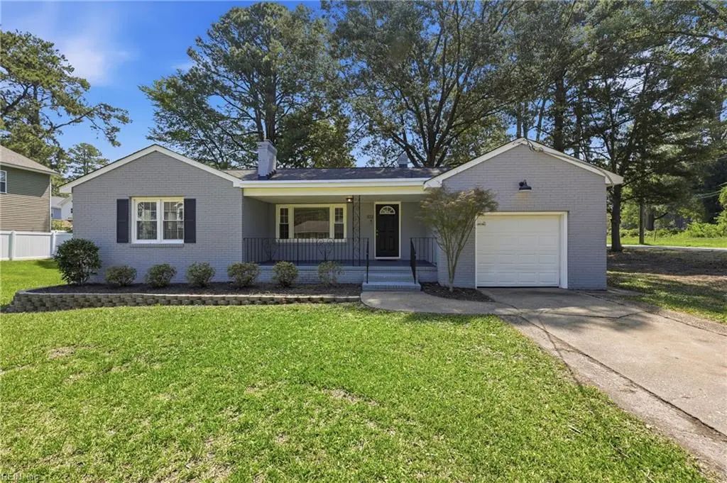 102 Thalia Rd, Virginia Beach