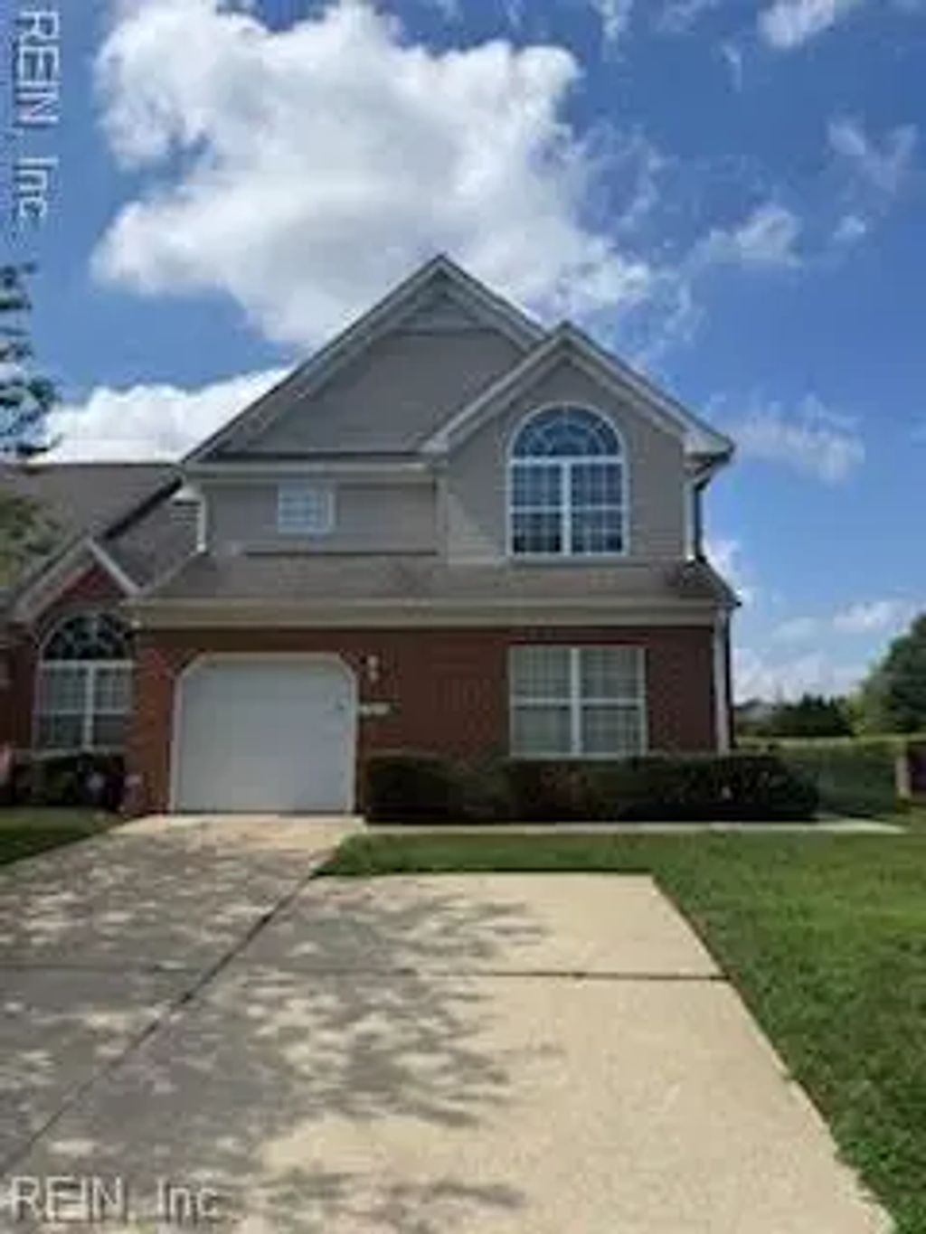 5325 Village Square Court Ct, Virginia Beach