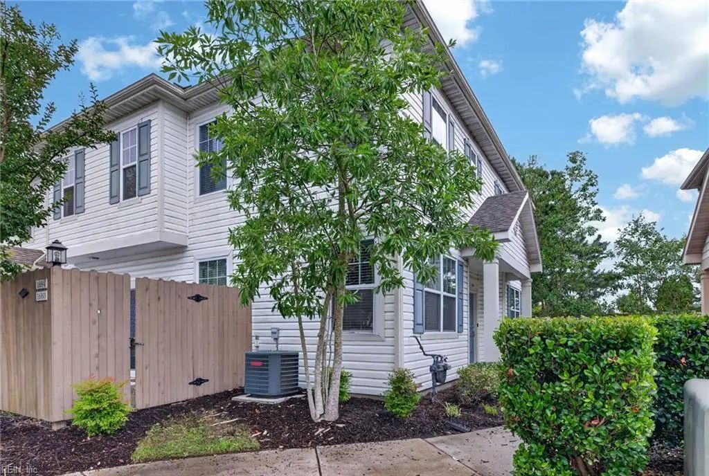 1680 Halesworth Ln, Virginia Beach